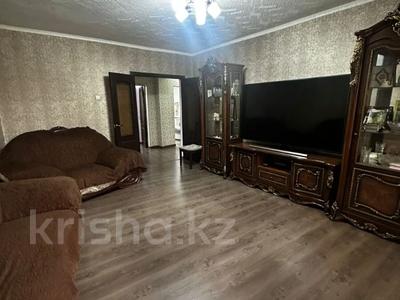 Пәтерлер в Алматы: 3-бөлмелі пәтер · 69 м² · 4/5 қабат, Райымбека 383, бағасы: 37 млн 〒 3-бөлмелі пәтер · 69 м² · 4/5 қабат, Райымбека 383, бағасы: 37 млн 〒 в Алматы, Алатауский р-н
