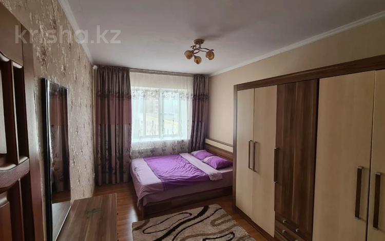 2-комнатная квартира, 70 м² помесячно, Майлина 14