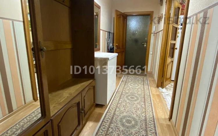 3-комнатная квартира · 68 м² · 4/5 этаж, 15 мкр-он 27Б — Район Океан за 26 млн ₸ в Семее — фото 2