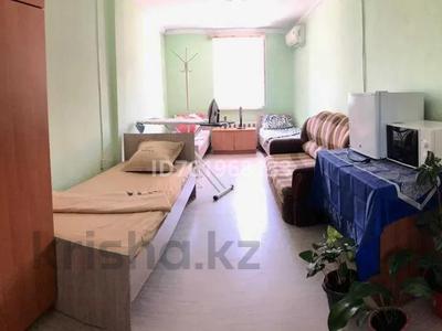 Аренда квартир в Атырауской обл.: 5-комнатная квартира · 24 м² · 1/1 этаж · помесячно, мкр Атырау-2, Улица Аманшина 102 за 30 000 〒 5-комнатная квартира · 24 м² · 1/1 этаж · помесячно, мкр Атырау-2, Улица Аманшина 102 за 30 000 〒 в мкр Атырау-2
