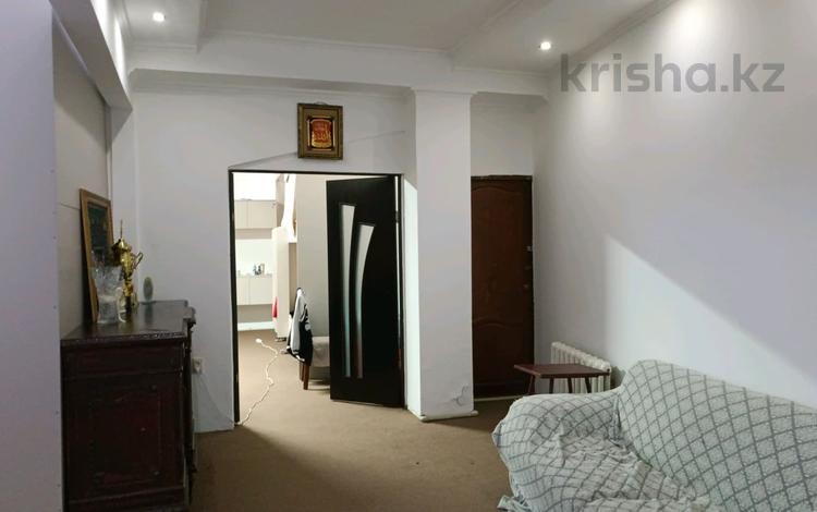 4-бөлмелі пәтер · 127 м² · 1/4 қабат, мкр №10 — Находится рядом с колледжом Нархоз, бағасы: 55 млн ₸ в Алматы, Ауэзовский р-н — фото 10