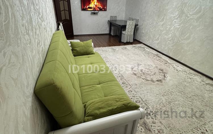 2-бөлмелі пәтер · 65 м² · 3/10 қабат, Набережная 79 А, бағасы: 20 млн ₸ в Актобе, мкр. Курмыш — фото 2
