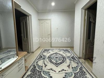 2-комнатная квартира · 70 м² · 1/3 этаж, Абай 53 — Напротив 5 корпуса , рядом Сейхун бассейн за 31.3 млн 〒 в 