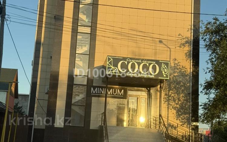 Свободное назначение, офисы, магазины и бутики, общепит, салоны красоты, фитнес и спорт, медцентры и аптеки, образование, развлечения, конференц-залы, кабинеты и рабочие места, студии · 1000 м² за 4 млн 〒 в  — фото 2