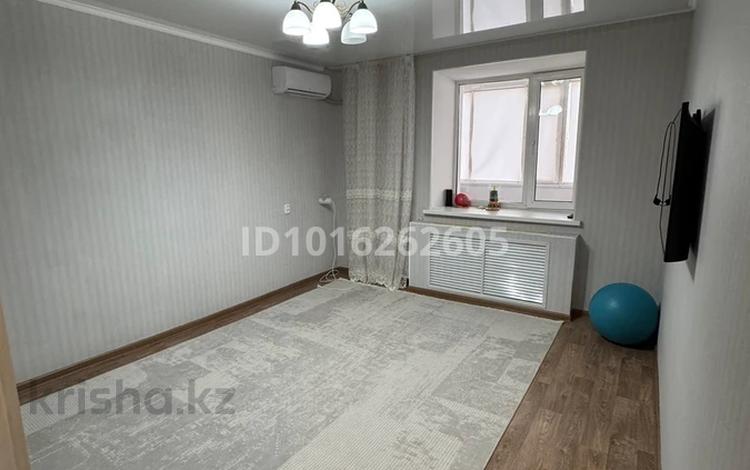 1-комнатная квартира · 40 м² · 5/9 этаж, мкр Северо-Восток 20 за 150 000 ₸ в Уральске — фото 2
