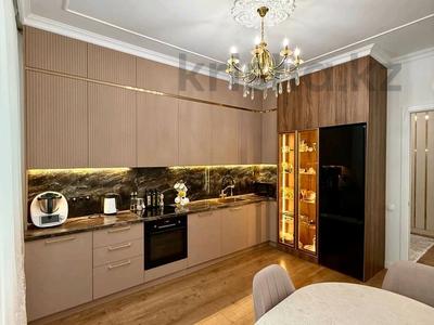 4-комнатная квартира · 150 м² · 8/11 этаж, Кайым Мухамедханов 11, 11/1, 11/2 за 950 000 〒 в Астане, Нура р-н