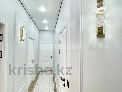3-бөлмелі пәтер · 98.7 м² · 9/10 қабат, Куаныша Толеметова 50/17 — Тулеметова/Утегенова, бағасы: 500 000 ₸ в Шымкенте, Абайский р-н