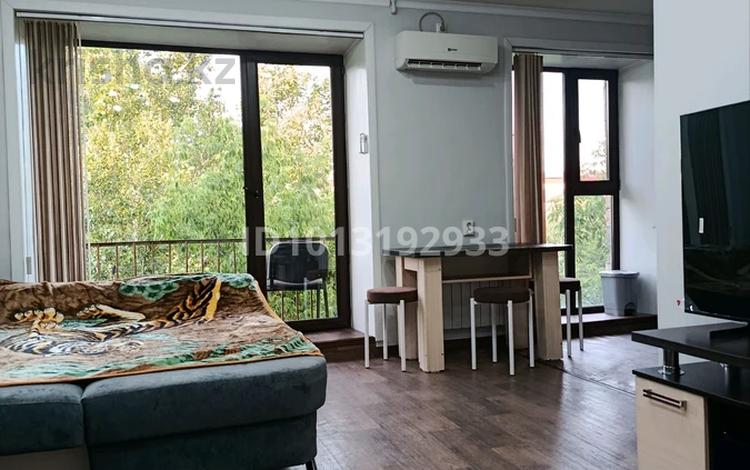 1-комнатная квартира · 36 м² · 4/5 этаж, мкр Новый Город, Бухар-жырау 48А — За ТД Абзал за 230 000 ₸ в Караганде, Казыбек би р-н — фото 2