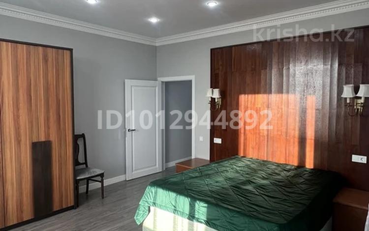 2-бөлмелі пәтер · 70 м² · 8/9 қабат, Калдаякова 23/1, бағасы: 300 000 ₸ в Астане, Сарайшык р-н — фото 2