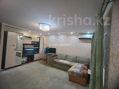 Продажа квартир в Западно-Казахстанской обл.: 2-комнатная квартира · 44.7 м² · 1/5 этаж, Поповича 2 — Школа 32 за 13.8 млн 〒 2-комнатная квартира · 44.7 м² · 1/5 этаж, Поповича 2 — Школа 32 за 13.8 млн 〒 в Уральске