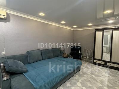 1-комнатная квартира · 34 м², ул. Хамида Чурина 30/1 за 2 500 ₸ в Уральске, мкр Школьник