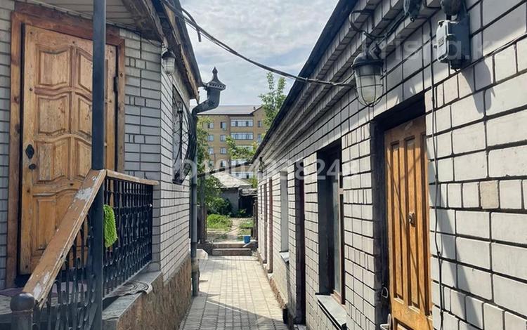 Отдельный дом · 4 комнаты · 191.9 м² · 8.43 сот., Валиханова 209 за 75 млн 〒 в Семее — фото 4