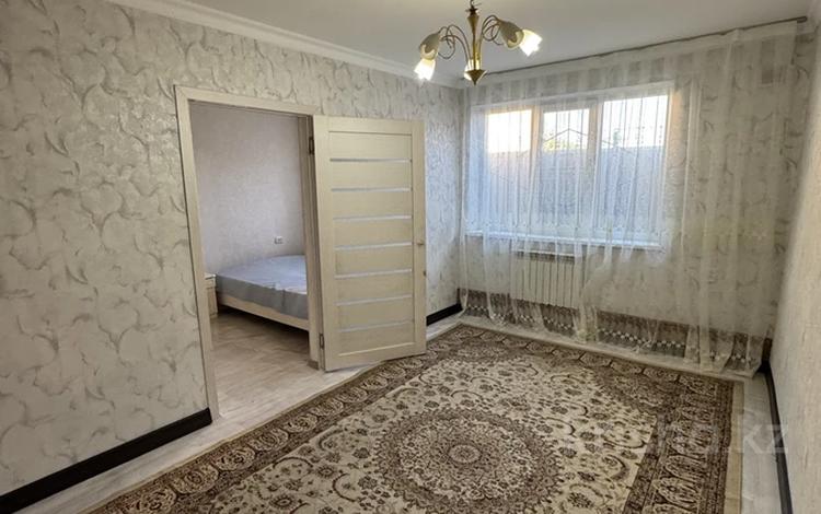 2-бөлмелі пәтер · 50 м² · 1/2 қабат, мкр 112 квартал 63/2 — Аманжолова, бағасы: 12.5 млн ₸ в Шымкенте, Туран р-н — фото 2
