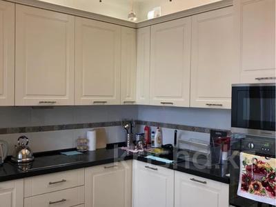 2-бөлмелі пәтер · 62 м², Абикен Бектуров 1/1, бағасы: 250 000 ₸ в Астане, Есильский р-н