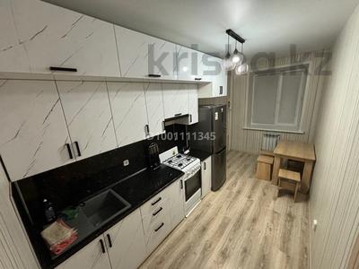 Аренда квартир в Костанайской обл.: 1-комнатная квартира · 35 м² · 5/6 этаж · помесячно, Юбилейный 11 за 140 000 〒 1-комнатная квартира · 35 м² · 5/6 этаж · помесячно, Юбилейный 11 за 140 000 〒 в Костанае