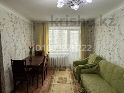 3-комнатная квартира · 50 м² · 3/3 этаж, 71 квартал 3 за 250 000 〒 в Семее