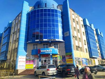 4-бөлмелі пәтер · 210 м² · 5/5 қабат, улица Рыскулова 19, бағасы: ~ 33.6 млн ₸ в Шымкенте, Аль-Фарабийский р-н