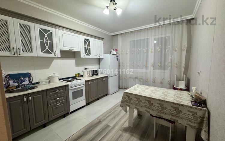 2 бөлме · 50 м² · 4/10 қабат, Проспект Улы Дала 38, бағасы: 70 000 ₸ в Астане, Есильский р-н — фото 2