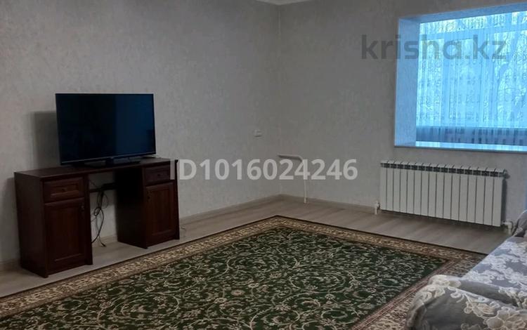 3-бөлмелі пәтер · 70 м² · 4/4 қабат, КАЗЫБЕК БИ — Желтоқсан КАЗЫБЕК БИ АЙТИЕВА, бағасы: 200 000 ₸ в Таразе — фото 2