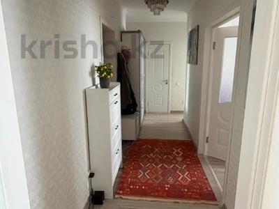 2-комнатная квартира · 60 м² · 5/7 этаж, Майкудук, Мкр Голубые пруды за 25 млн ₸ в Караганде, Алихана Бокейханова р-н