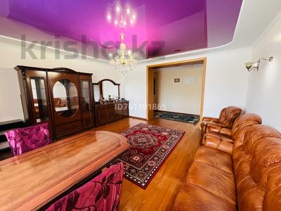Аренда квартир в Астане: 4-комнатная квартира · 146 м² · 5/7 этаж, Малика Габдулина 5 за 350 000 〒 4-комнатная квартира · 146 м² · 5/7 этаж, Малика Габдулина 5 за 350 000 〒 в Астане, р-н Байконур