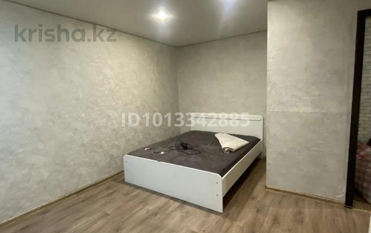 1-бөлмелі пәтер · 32 м² · 2/4 қабат, Ленина 40 — Обжорка, бағасы: 8.5 млн ₸ в Рудном — фото 2