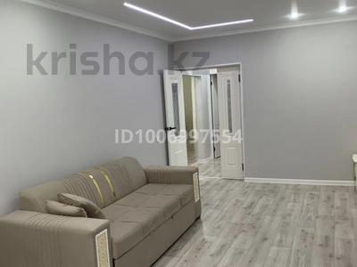 2-комнатная квартира · 55 м² · 1/5 этаж, мкр Север , Мкр Север дом 18 , кв 3 18 — Топговый центр Север, школа- лицей 43, шк. 65 за 22.3 млн 〒 в Шымкенте, Аль-Фарабийский р-н