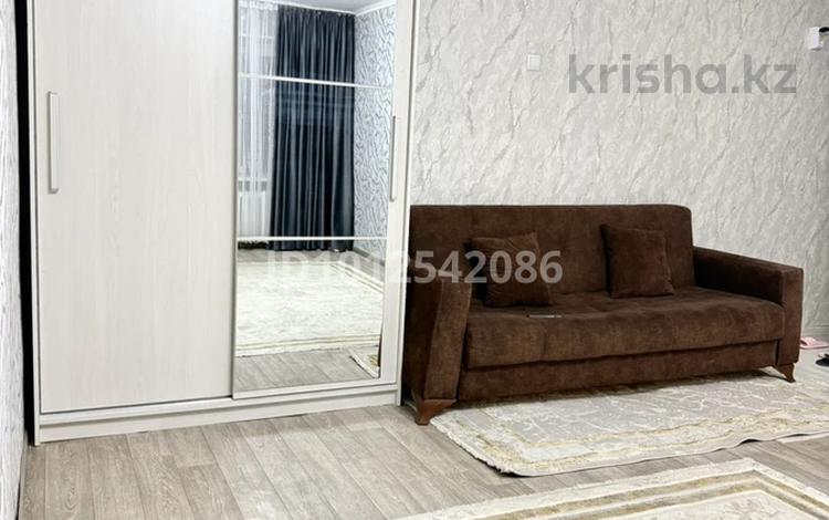 1-комнатная квартира · 35 м² · 2/3 этаж, Бөкейхан 41 5 за 100 000 ₸ в  — фото 2