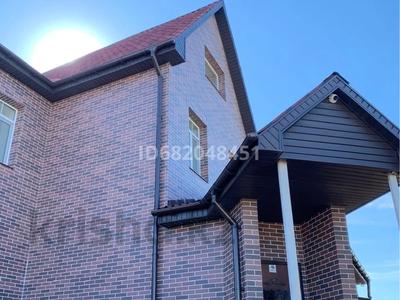 Продажа домов и дачи в Карагандинской обл.: Отдельный дом · 7 комнат · 390 м² · 10 сот., мкр Кунгей , Куанышбаева 53 за 110 млн 〒 Отдельный дом · 7 комнат · 390 м² · 10 сот., мкр Кунгей , Куанышбаева 53 за 110 млн 〒 в Караганде, Казыбек би р-н