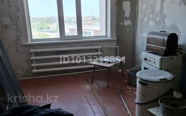 3-комнатная квартира · 55 м² · 5/5 этаж, 40 лет Победа 60 за 7.3 млн ₸ в Шахтинске — фото 2