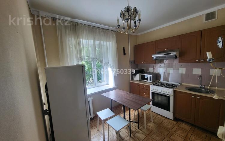 1-комнатная квартира · 40 м² · 3/5 этаж, мкр Алмагуль — Район Магнума за 230 000 ₸ в Алматы, Бостандыкский р-н — фото 2