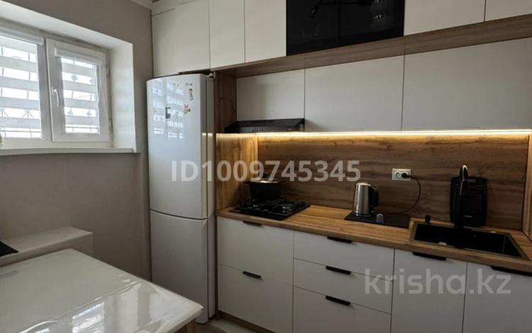 2-бөлмелі пәтер · 52 м² · 9/9 қабат, 7-й мкр 15 — Напротив ТЦ Ардагер,вечный огонь, садик balalend, бағасы: 18.5 млн ₸ в Актау — фото 2