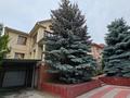 Отдельный дом · 6 комнат · 600 м² · 10 сот., улица Жамакаева 258 за 2.4 млн ₸ в Алматы, Медеуский р-н