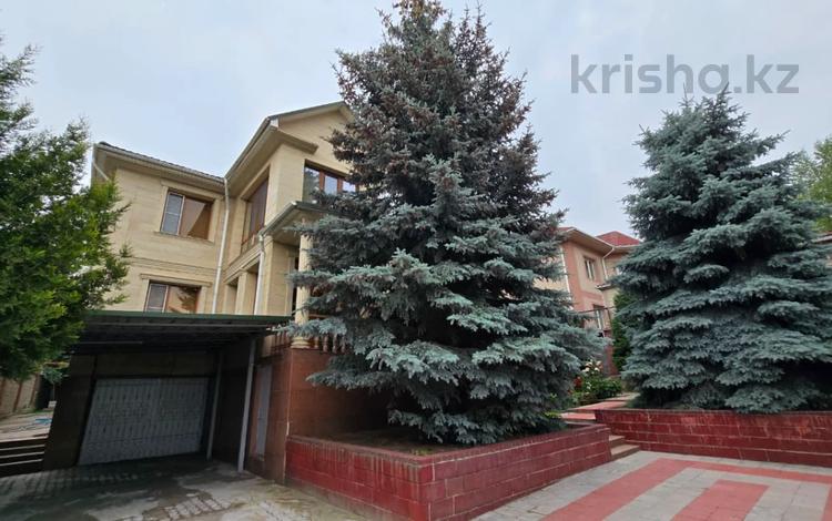 Отдельный дом · 6 комнат · 600 м² · 10 сот., улица Жамакаева 258 за 2.4 млн ₸ в Алматы, Медеуский р-н — фото 39