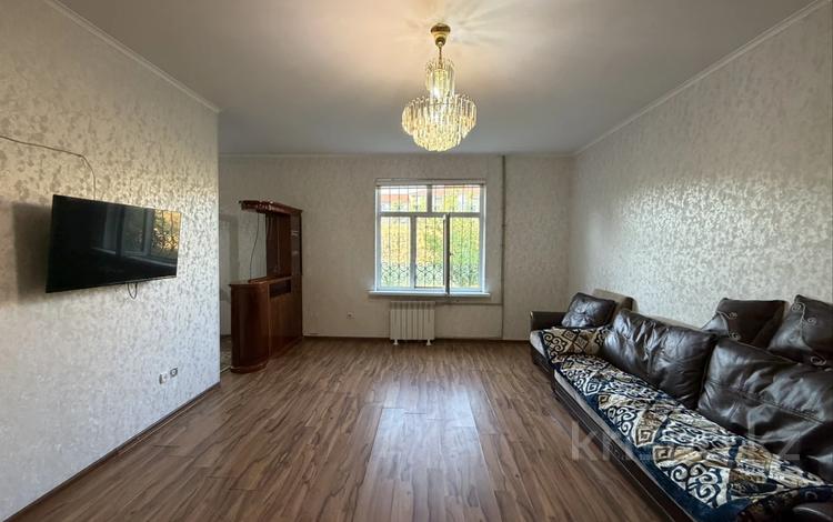 2-бөлмелі пәтер · 74.6 м² · 1/3 қабат, Нұрсәт ш/а 200, бағасы: 31 млн ₸ в Шымкенте, Каратауский р-н — фото 2