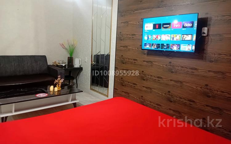 1-комнатная квартира · 44 м² · 2/5 этаж, Бектурганова, Вип, люкс 11 — Муратбаева за 3 000 〒 в  — фото 2