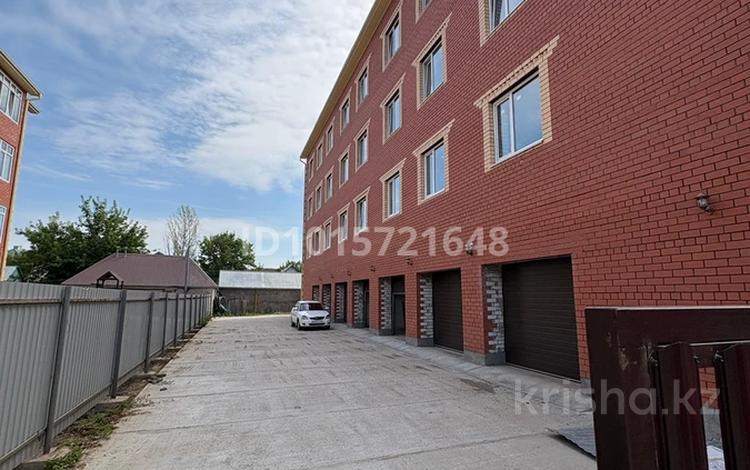 2-комнатная квартира · 72 м² · 3/4 этаж, Тайманова 102 — Даулеткерея - Тайманова за 31.5 млн ₸ в Уральске — фото 2