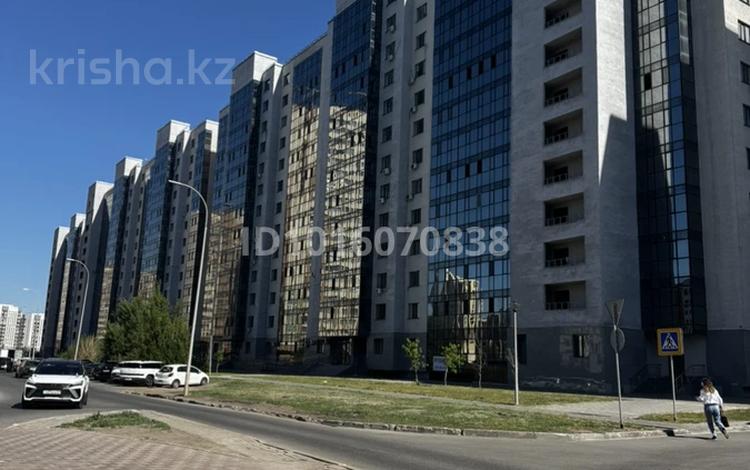 3-комнатная квартира · 98.91 м² · 6/13 этаж, мкр Уркер, Нарикбаева 6А — Остановка Анет ана за 400 000 ₸ в Астане, Нура р-н — фото 2