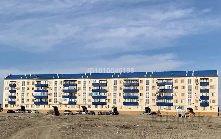 3-бөлмелі пәтер · 64 м² · 5/5 қабат, 1 1 — В районе черная речка, бағасы: 10 млн ₸ в Атырау — фото 2
