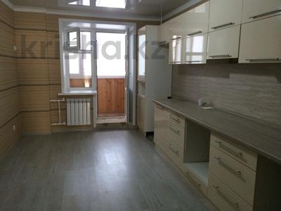 3-комнатная квартира, 100 м², Сатпаева за 49.7 млн 〒 в Петропавловске