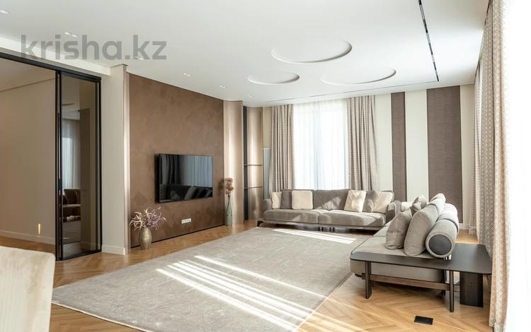 5-комнатная квартира · 270 м² · 2/7 этаж, Тасшокы, 4​ за 498 млн ₸ в Астане, Алматы р-н — фото 2