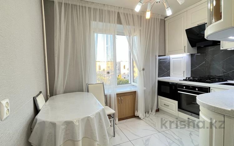 3-комнатная квартира · 64 м² · 7/10 этаж, мкр Новый Город, Абдирова 15 — 1000 мелочей за 31 млн ₸ в Караганде, Казыбек би р-н — фото 2