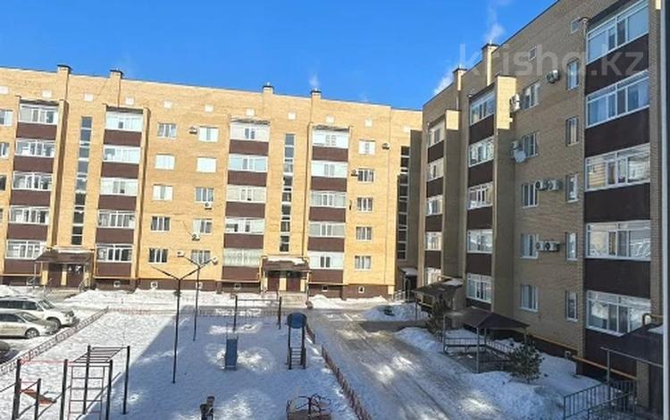 2-бөлмелі пәтер, 70 м², 2/5 қабат, мкр. Алтын орда, бағасы: 21.5 млн 〒 в Актобе, мкр. Алтын орда — фото 11