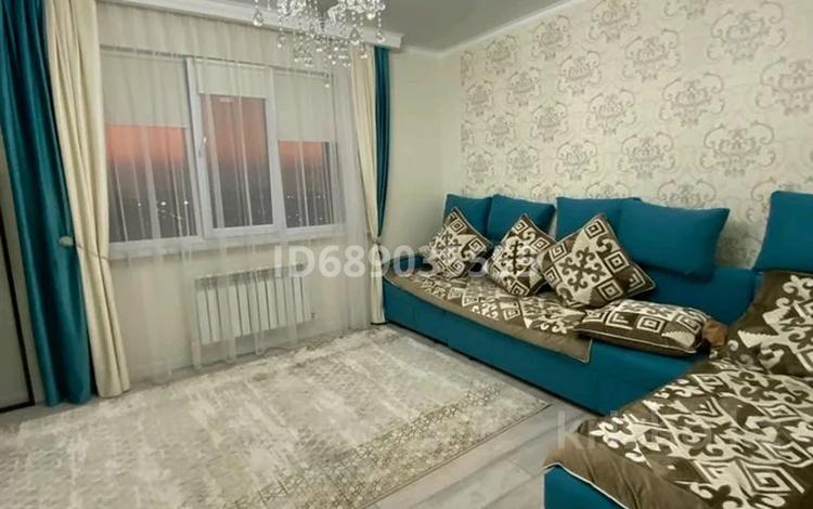 2-комнатная квартира · 43 м² · 10/10 этаж, мкр Аксай-5 25 за 38 млн ₸ в Алматы, Ауэзовский р-н — фото 2