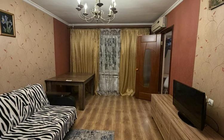 2-бөлмелі пәтер · 43 м² · 1/5 қабат, Богенбай Батыра — Айманова, бағасы: 250 000 ₸ в Алматы, Алмалинский р-н — фото 2