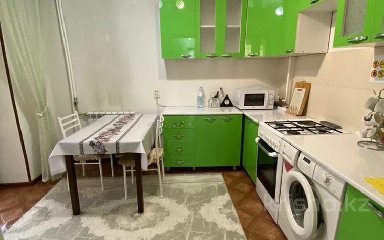 2-бөлмелі пәтер · 65 м² · 1/5 қабат, Каратал 22, бағасы: 180 000 ₸ в Талдыкоргане — фото 2