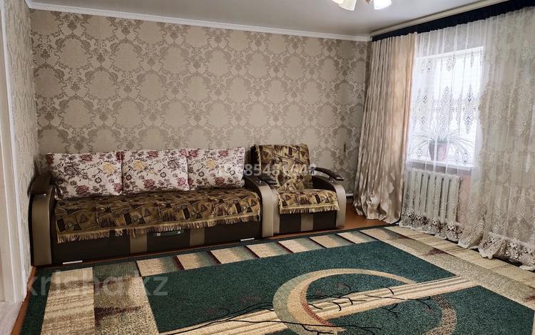 Отдельный дом • 3 комнаты • 56 м² • 7 сот., Защита за 13 млн 〒 в Усть-Каменогорске — фото 2