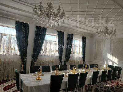 Жеке үй · 6 бөлме · 270 м² · 10 жүзд., Жезказган 37, бағасы: 50 млн ₸ в 