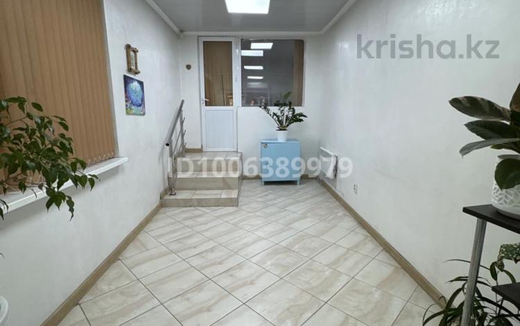 Офисы · 20 м² за 100 000 ₸ в Шымкенте, Аль-Фарабийский р-н — фото 2