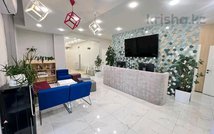 Кеңселер, дүкендер мен бутиктер, сұлулық салондары, медорталықтар мен дәріханалар, білім орталықтары, ойын-сауық · 150 м², бағасы: 165 млн 〒 в Алматы, Ауэзовский р-н — фото 2